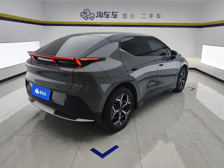 LYNK&amp;CO Z20 2025 530km Rear Drive Max 3
