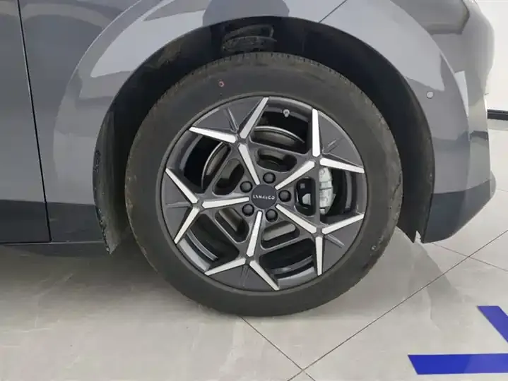 LYNK&amp;CO Z20 2025 530km Rear Drive Max 6
