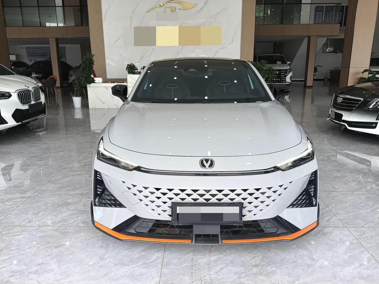 ChangAn 2024 UNI-V 1.5T Distinguished Sports Automatic 2