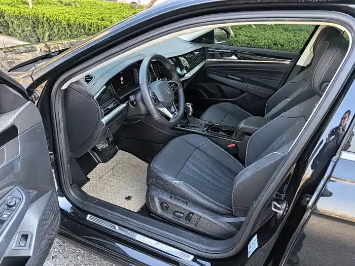Passat 2024 280TSI Elite Edition 6