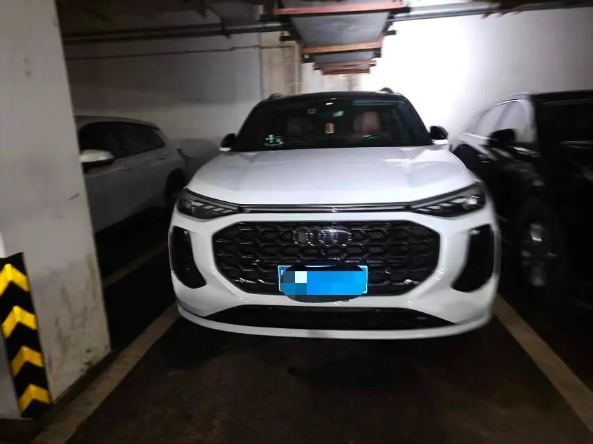 Audi 2022 Q6 2.5TFSI 50TFSI Quattro line cloud flying ride set automatic gear 2