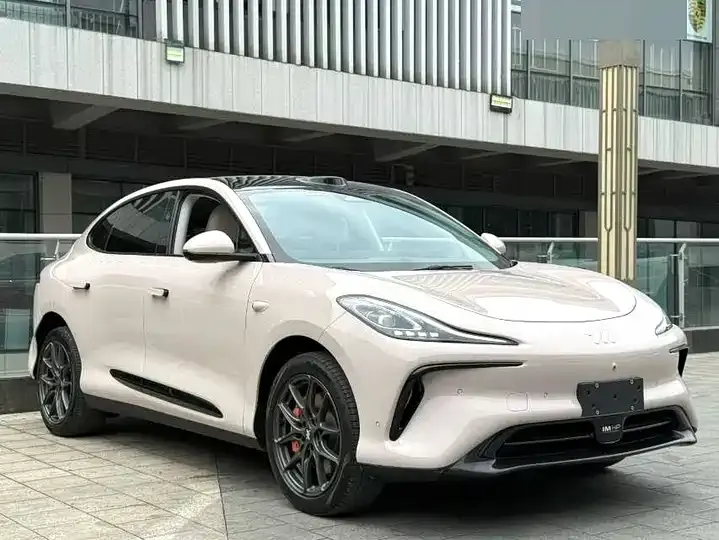 IM LS6 2023 Max Standard Edition 3