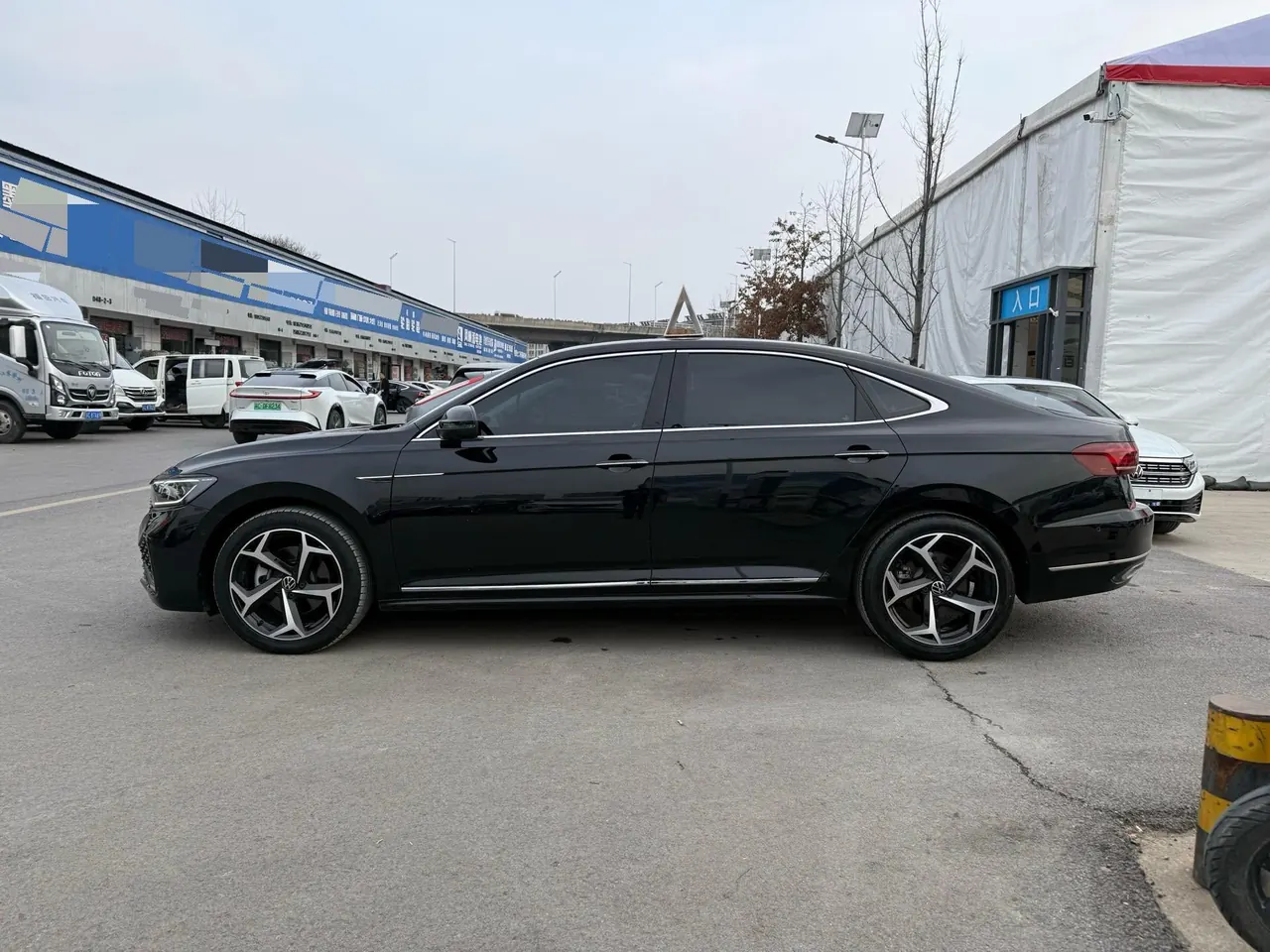 Volkswagen 2023 Passat 2.0TSI 330TSI Star Deluxe Edition Automatic Transmission 7