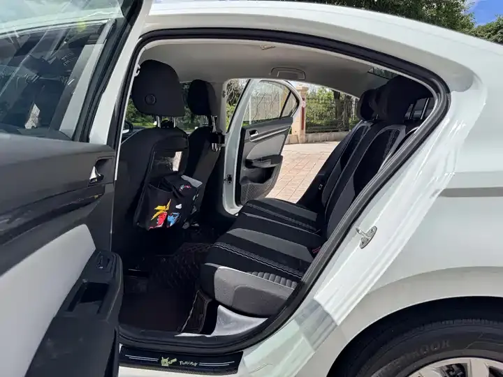 Bora 2024 200TSI DSG Smooth Edition 10
