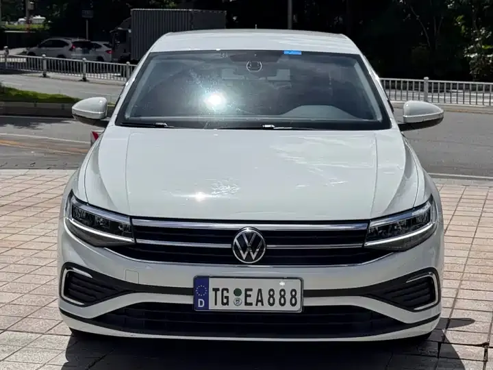 Bora 2024 200TSI DSG Smooth Edition 2