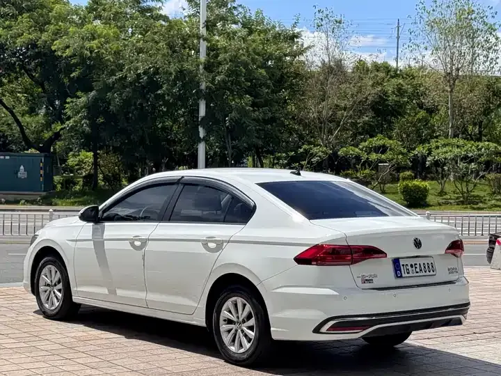Bora 2024 200TSI DSG Smooth Edition 4