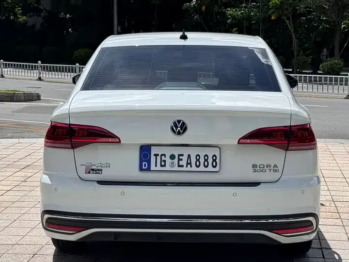 Bora 2024 200TSI DSG Smooth Edition 5