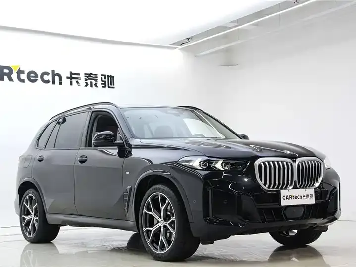 BMW X5 2025 xDrive 30Li exclusive m sports obsidian night suit 2