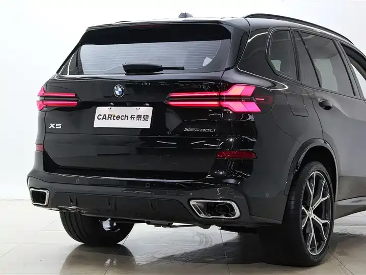 BMW X5 2025 xDrive 30Li exclusive m sports obsidian night suit 8