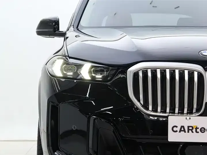 BMW X5 2025 xDrive 30Li exclusive m sports obsidian night suit 9