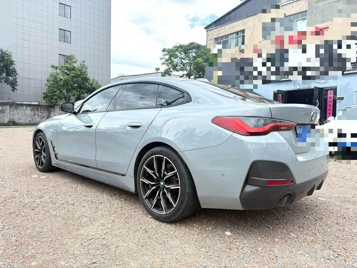 BMW 4 Series (Imported) 2022 425i Four-Door Coupe 2.0T M Sports Obsidian Night Suit Automatic Gear 3