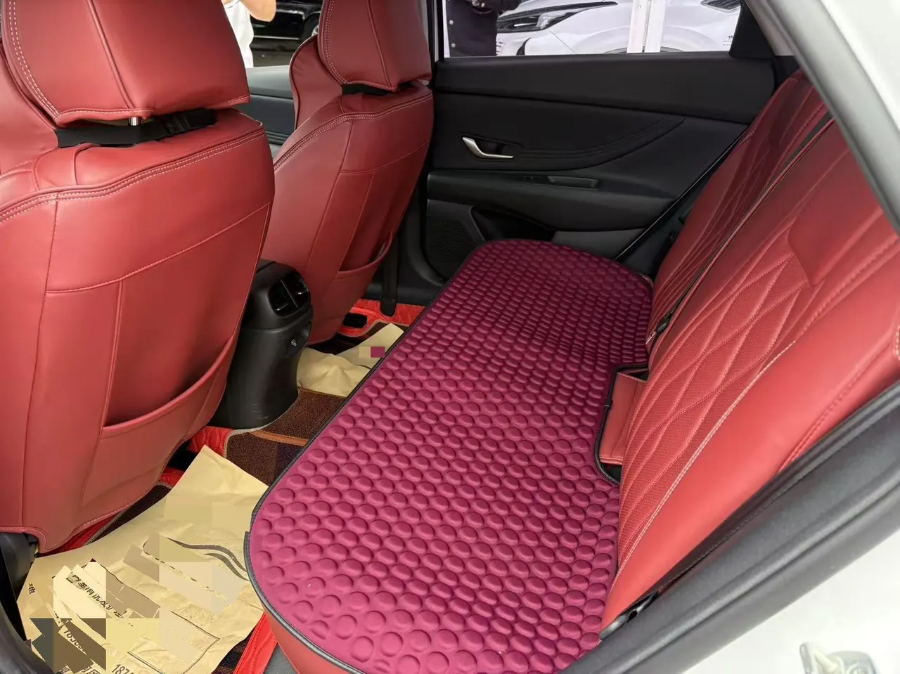 Hyundai 2023 Elantra -3-compartment 1.5 stepless LUX premium automatic gear 6