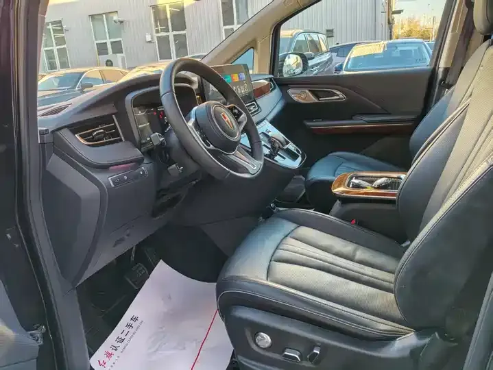 HongQi HQ9 PHEV 2024 2.0T 4WD Deluxe Edition 5