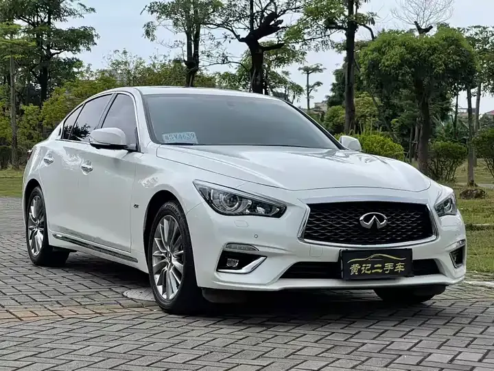 Infiniti Q50L 2018 2.0T Enjoying Edition Country VI 3