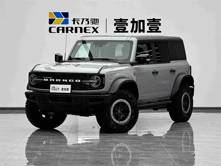 Открыть галерею: Ford Bronco 2024 2.3T Wildland