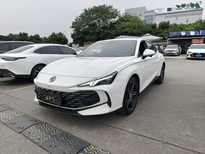 MG7 2025 1.5T 300 DCT Deluxe - View 1