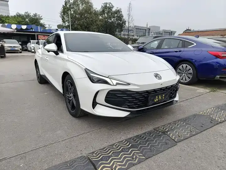 MG7 2025 1.5T 300 DCT Deluxe 3