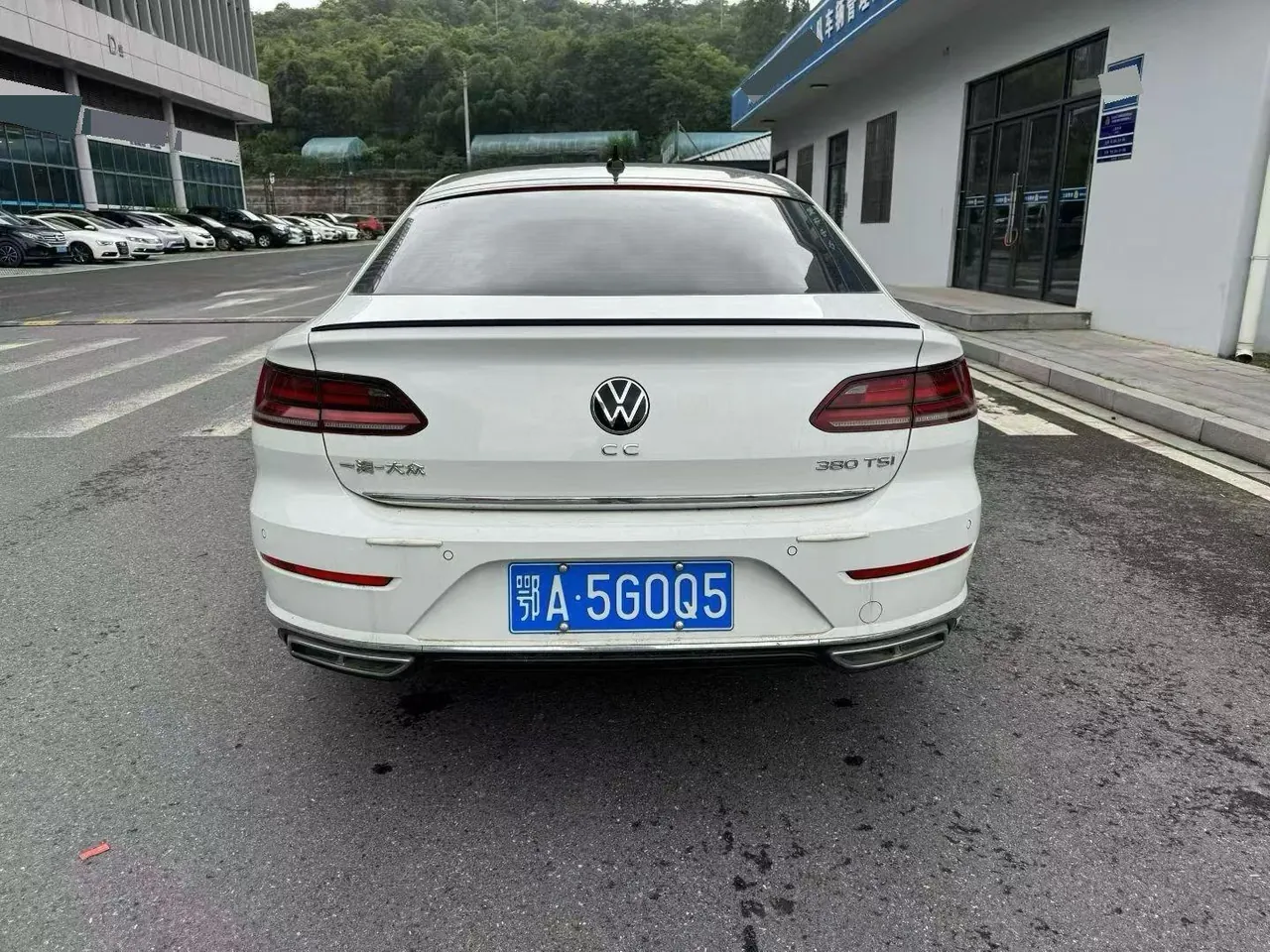 Volkswagen 2023 CC 2.0TSI 380TSI eye-catching automatic gear 6