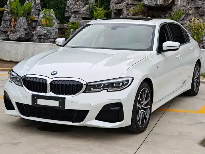 BMW 3 Series 2020 320Li M Sports Suit - View 1