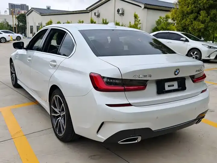 BMW 3 Series 2020 320Li M Sports Suit 7