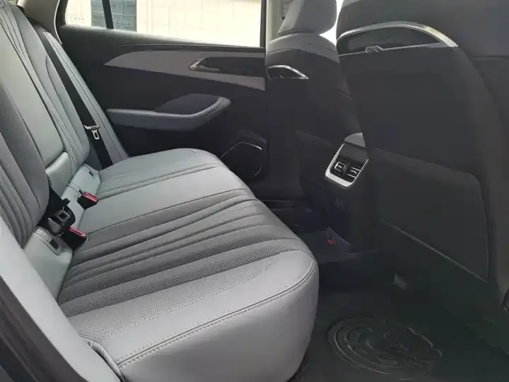 HongQi H5 PHEV 2025 170 Super Mixed Edition 11