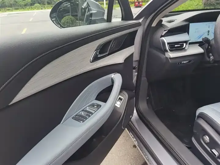 HongQi H5 PHEV 2025 170 Super Mixed Edition 12
