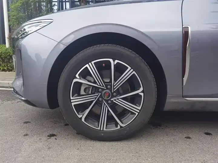 HongQi H5 PHEV 2025 170 Super Mixed Edition 4