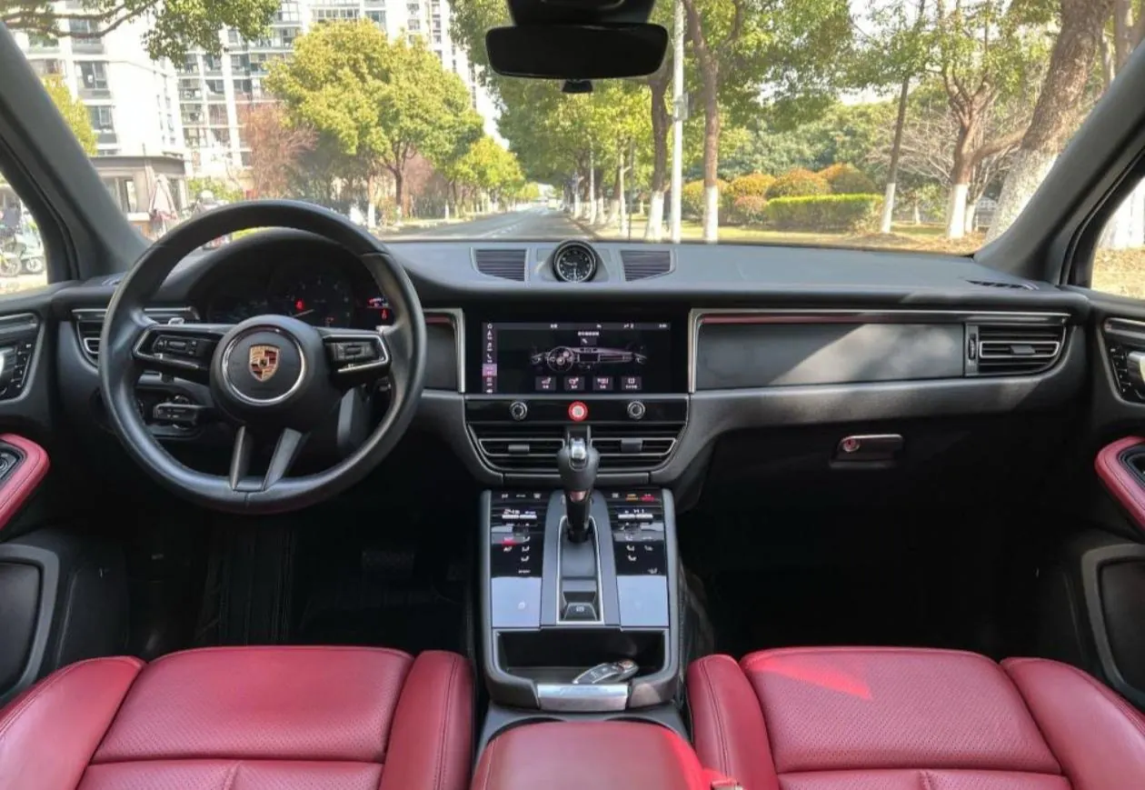 Porsche Macan (Imported) 2023 Macan 2.0T Automatic Gear 2
