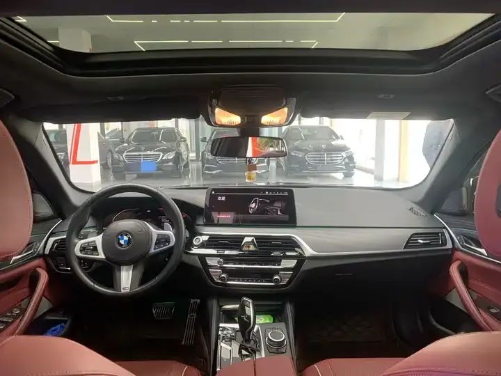 BMW 5 Series 2022 530Li Leading M Sports Suit 6