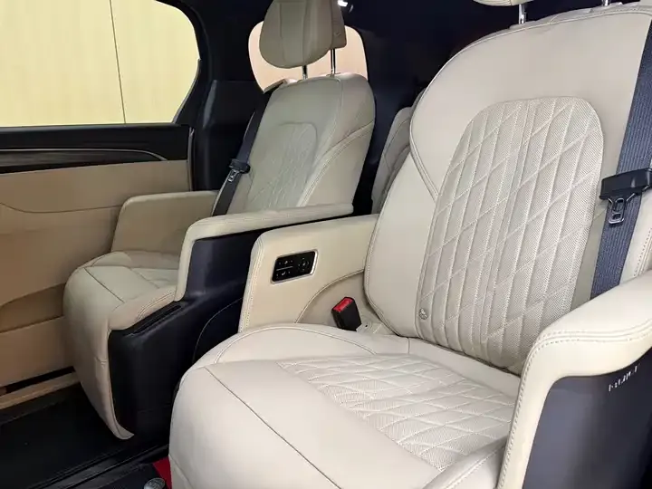 Buick GL8 2022 ES Lu Zun 653T Flagship 5