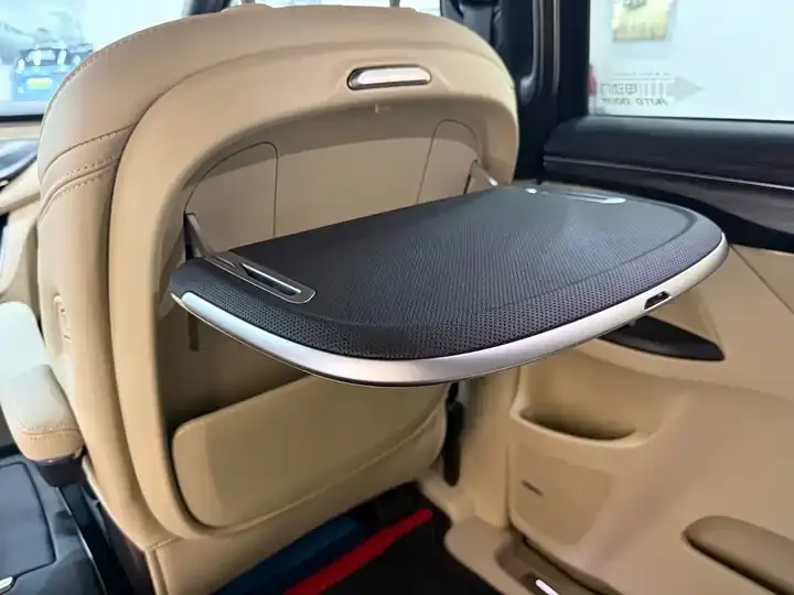 Buick GL8 2022 ES Lu Zun 653T Flagship 8