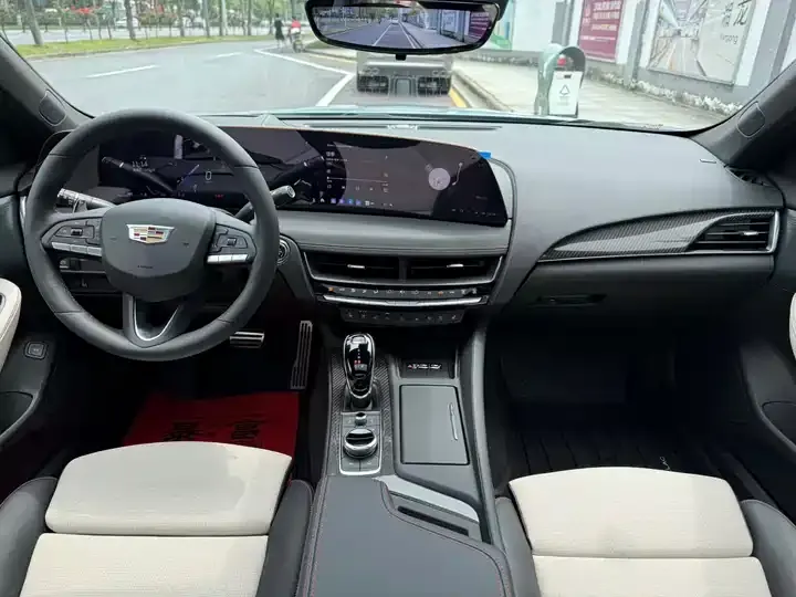 Cadillac CT5 2025 28T Track Performance Edition Ultimate Track Optional Package 11