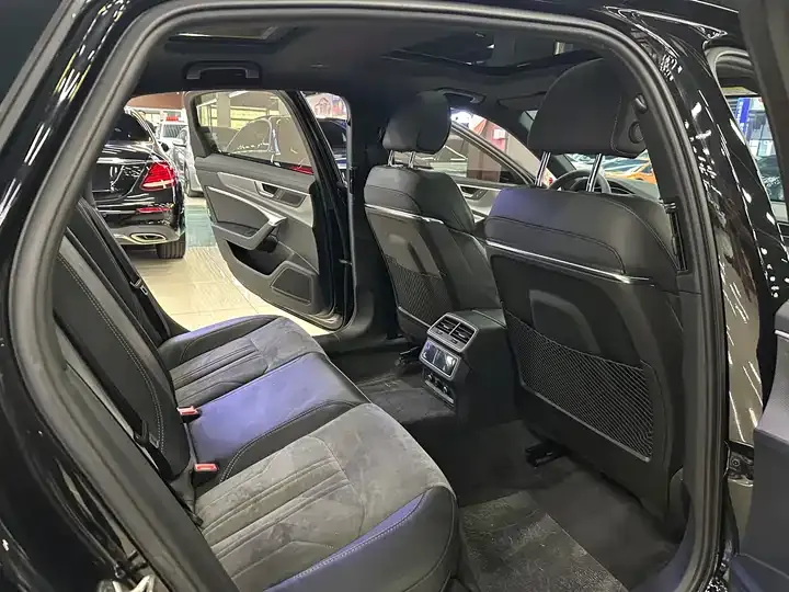 Audi A6L 2021 45 TFSI Selected Dynamic Type 10