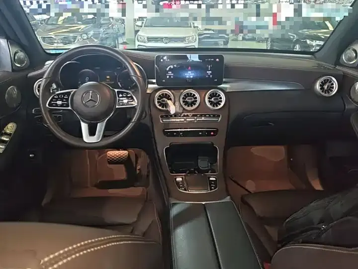 Mercedes Benz GLC 2020 to GLC 300 L 4MATIC Dynamic 10