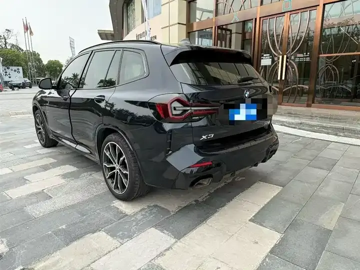 BMW X3 2022 xDrive30i Leading M Obsidian Night Suit 6