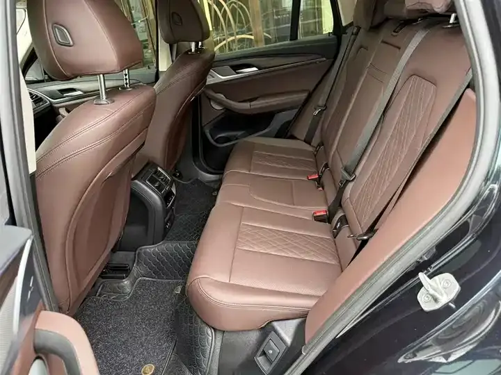 BMW X3 2022 xDrive30i Leading M Obsidian Night Suit 7