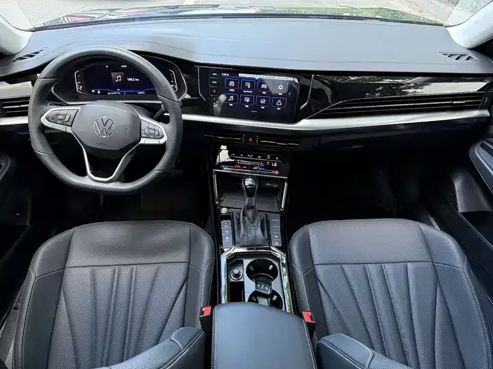 Passat 2024 380TSI Star Deluxe Edition 7