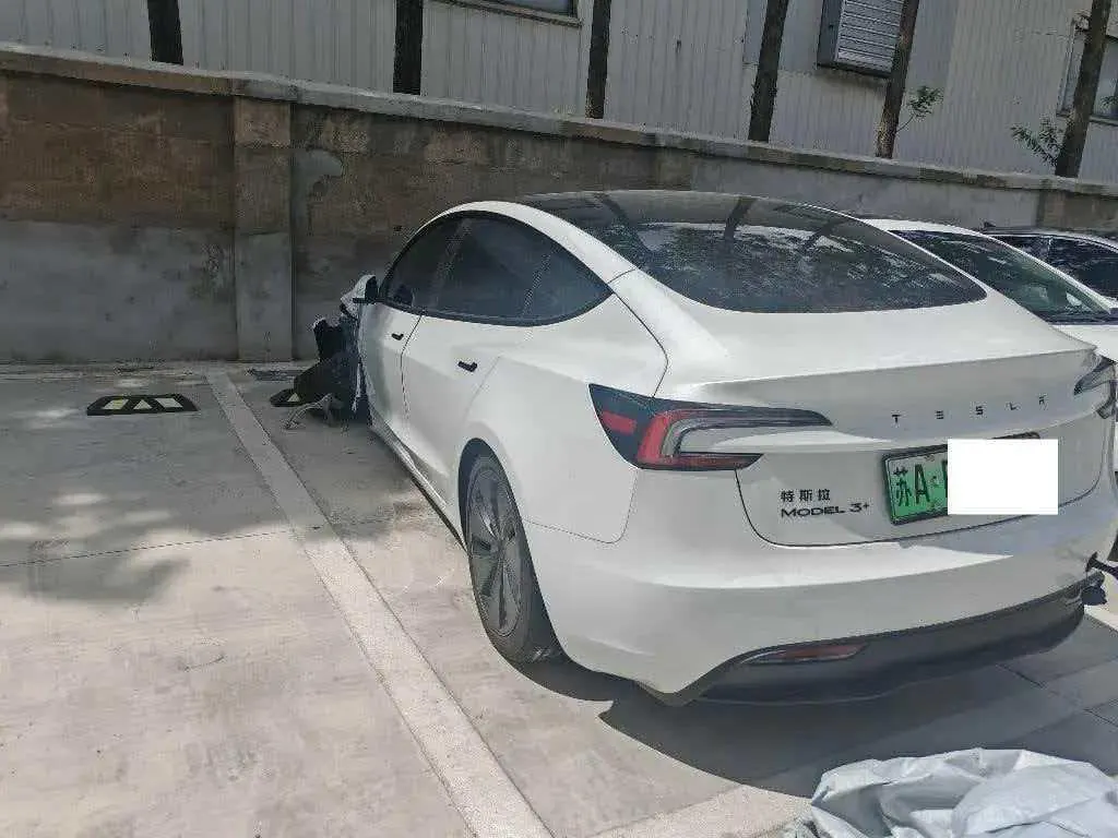 Tesla 2025 Model 3 long endurance rear wheel drive version (modified) automatic gear 5