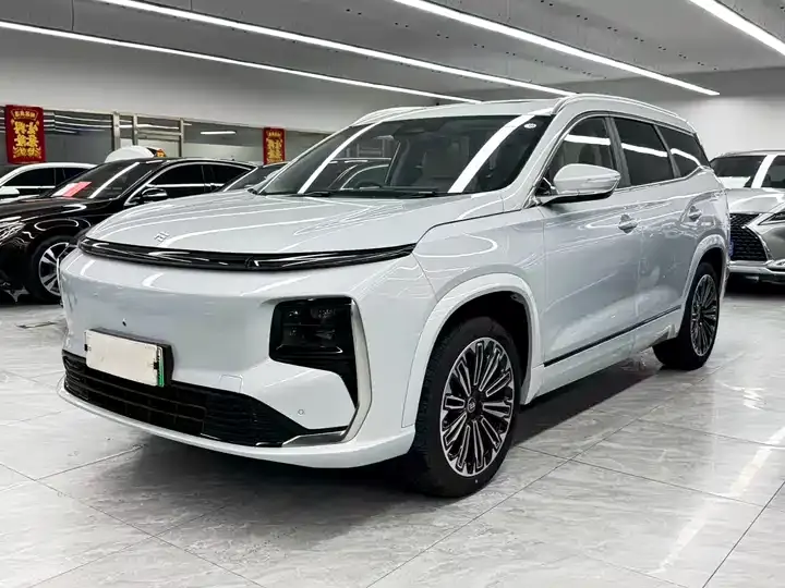 Открыть галерею: Jetour ShanHai L9 2025 1.5TD 2DHT Ultimate Edition 6