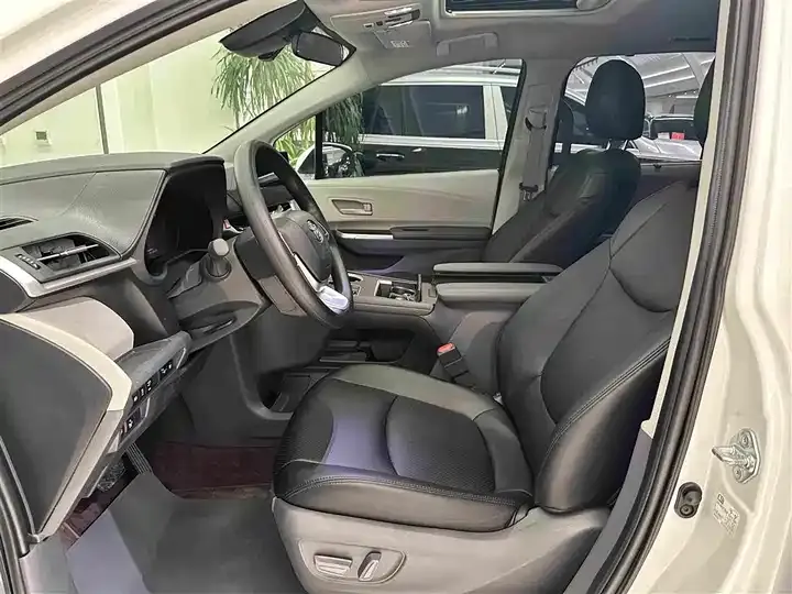 Sana SIENNA 2024 2.5L Hybrid Comfort Edition 11