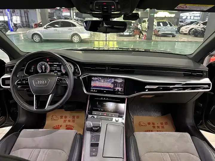 Audi A6L 2022 45 TFSI Selected Dynamic Type 12