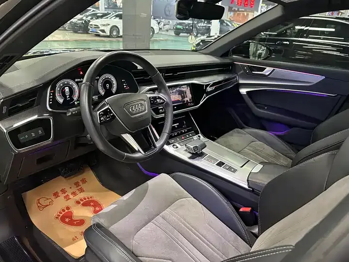 Audi A6L 2022 45 TFSI Selected Dynamic Type 7