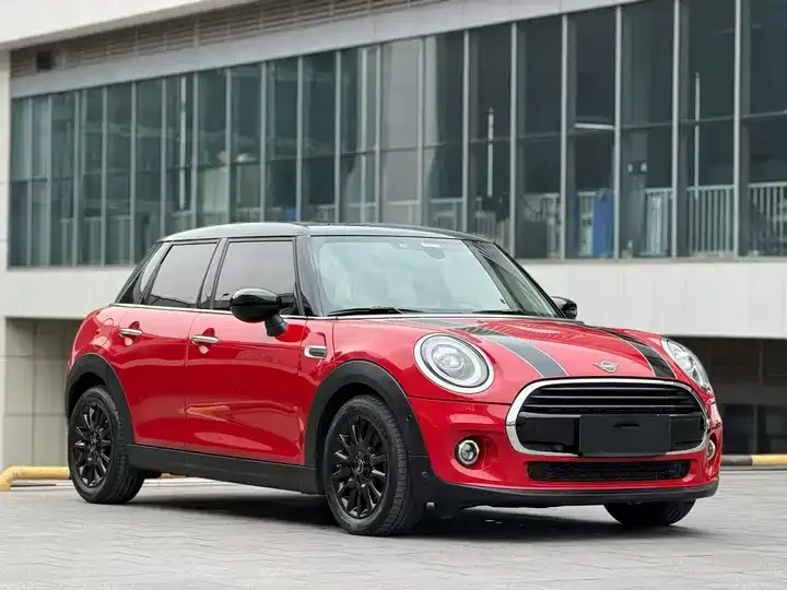 MINI 2021 1.5T COOPER Classic Five-Door Edition 2