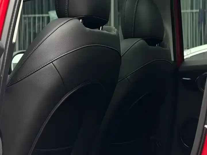 MINI 2021 1.5T COOPER Classic Five-Door Edition 7