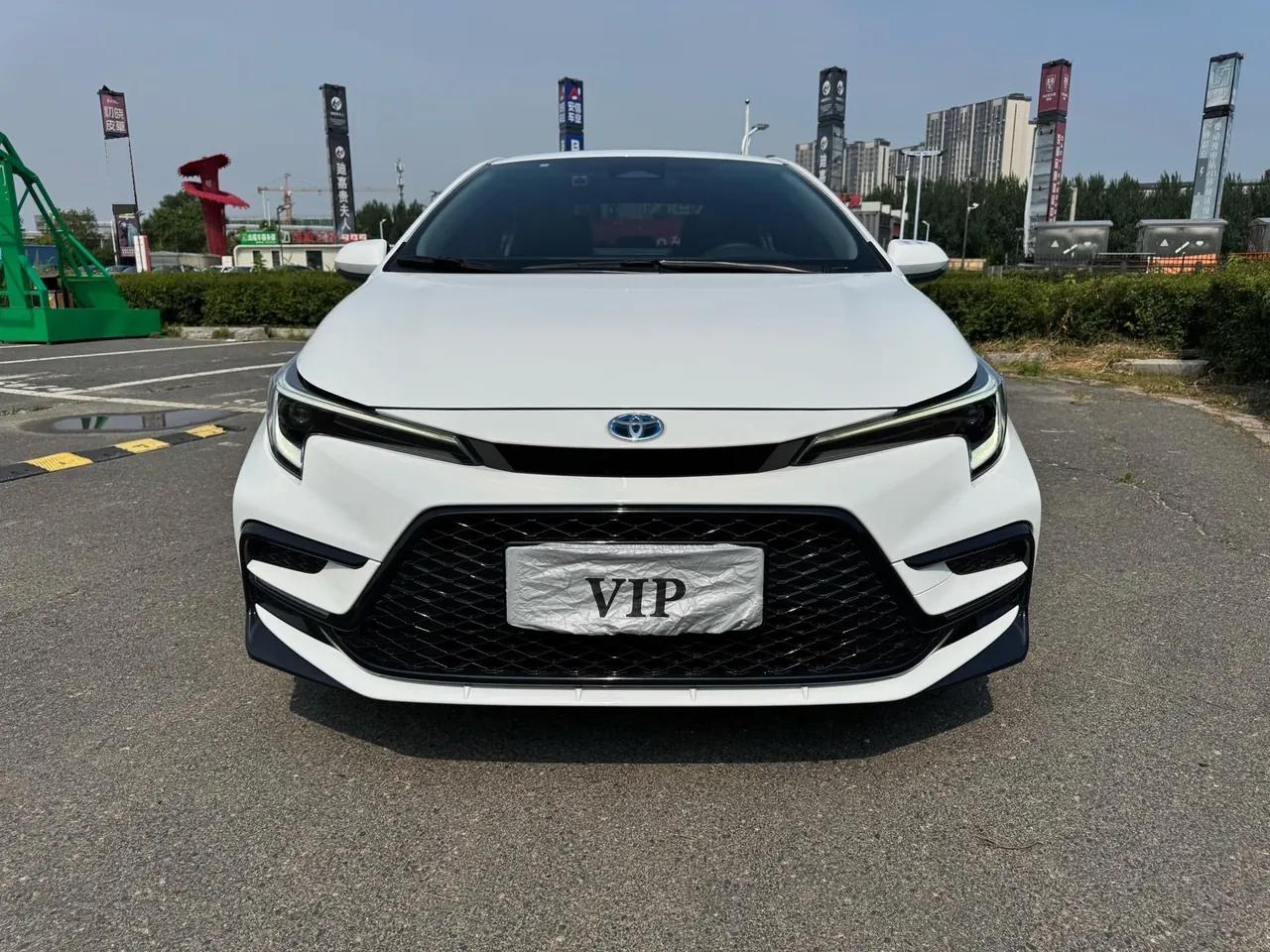 Toyota 2023 Lei Ling Shuangqing 1.8 Stepless Intelligent Electric Hybrid Sports Edition Automatic Gear 2