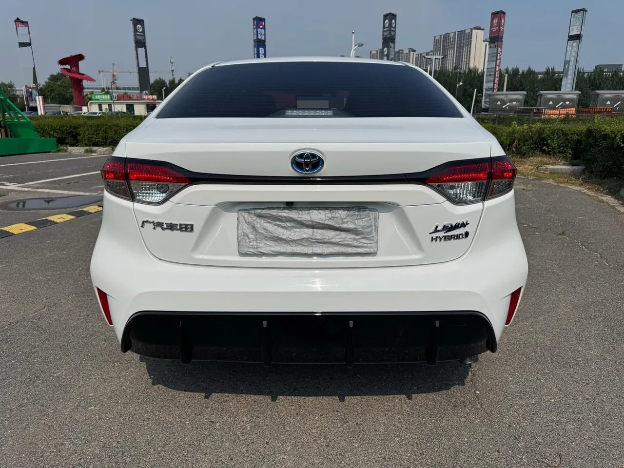 Toyota 2023 Lei Ling Shuangqing 1.8 Stepless Intelligent Electric Hybrid Sports Edition Automatic Gear 5