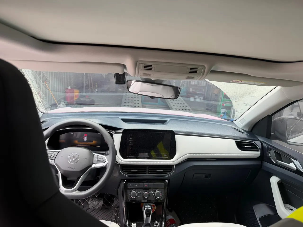 Volkswagen 2025 Tuyue Xinrui 1.5TSI 300TSI Sharp Edition Automatic Gear 5