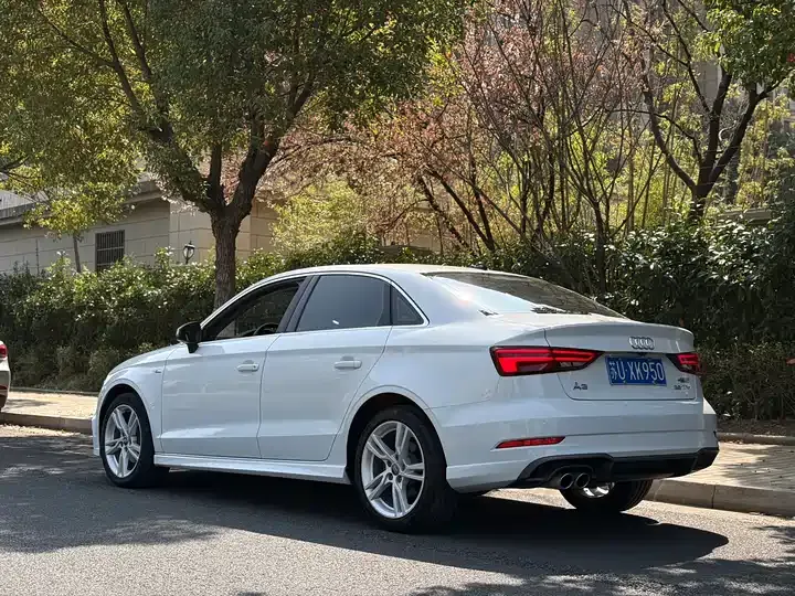 Audi A3 2020 Limousine 35 TFSI Fashion Country VI 3