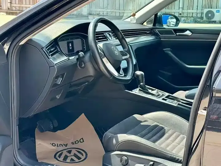 Magotan 2020 380TSI DSG Luxury Model 4