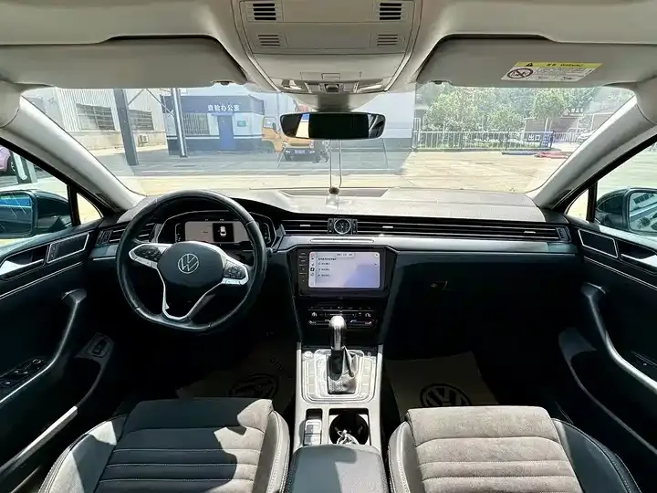 Magotan 2020 380TSI DSG Luxury Model 5